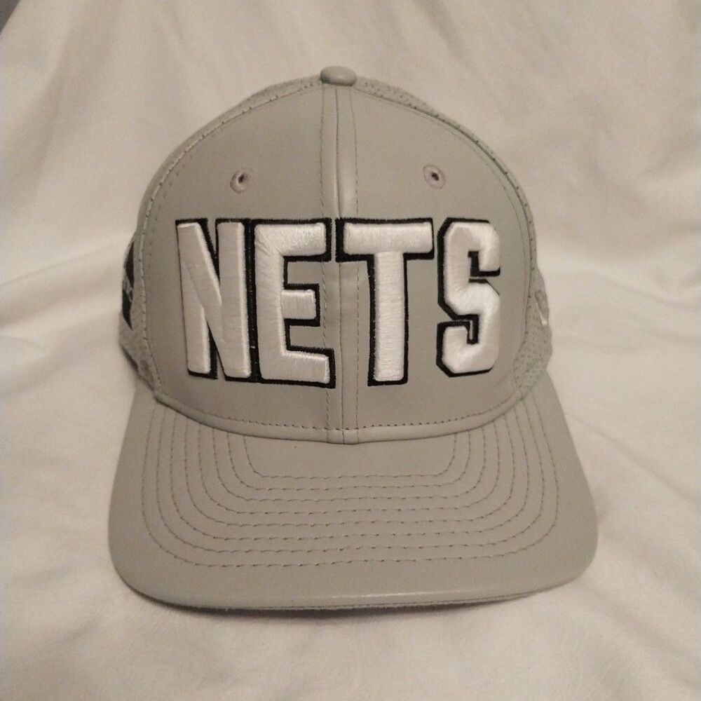New Era Brooklyn Nets Strapback Hat PU Leather Gray Hardwood Classics NBA